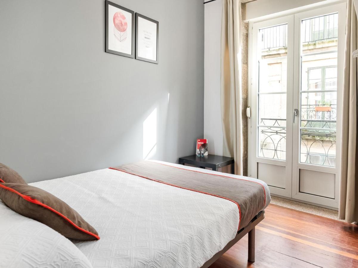 Oyo Hospedaje La Tita Santiago de Compostela Zewnętrze zdjęcie