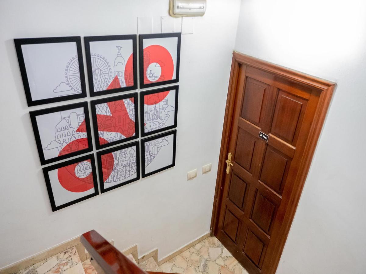 Oyo Hospedaje La Tita Santiago de Compostela Zewnętrze zdjęcie